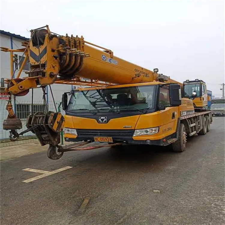 建始吊车出租保险：全面覆盖，安全无忧