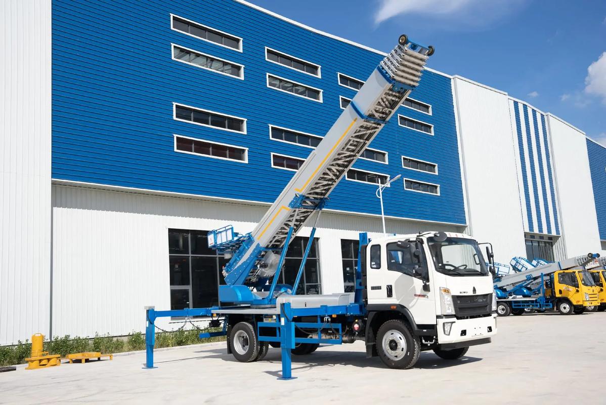 建始小型云梯车上料车租赁多少钱