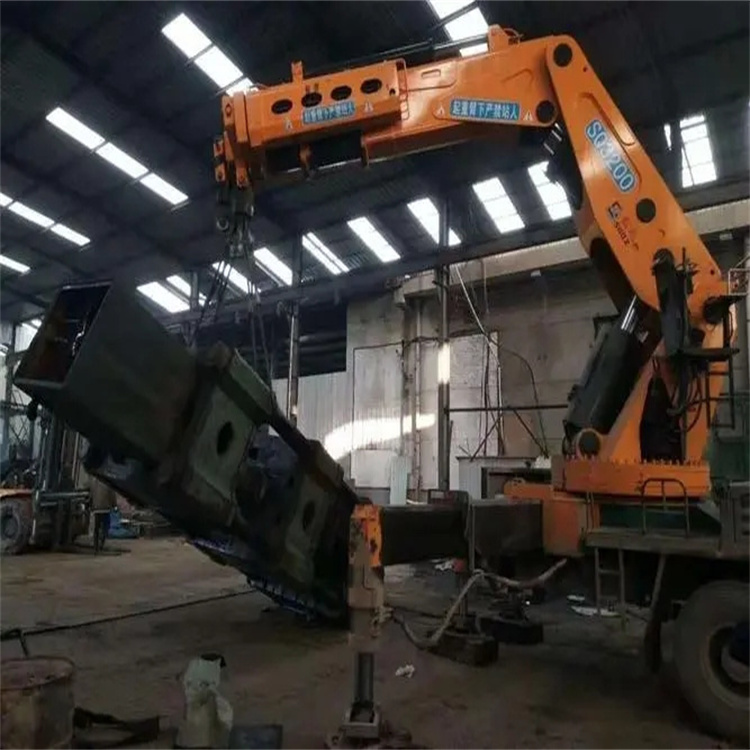 建始200吨折臂吊出租